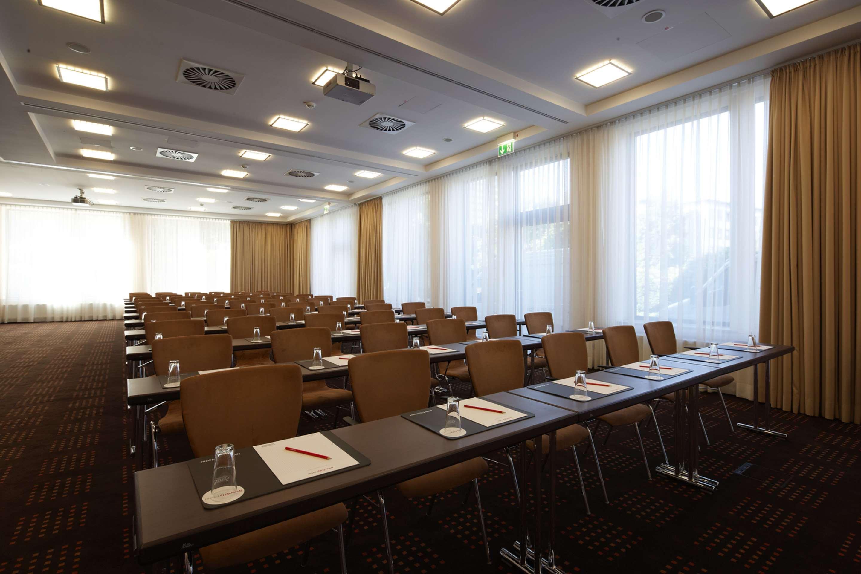 Intercityhotel Hotel