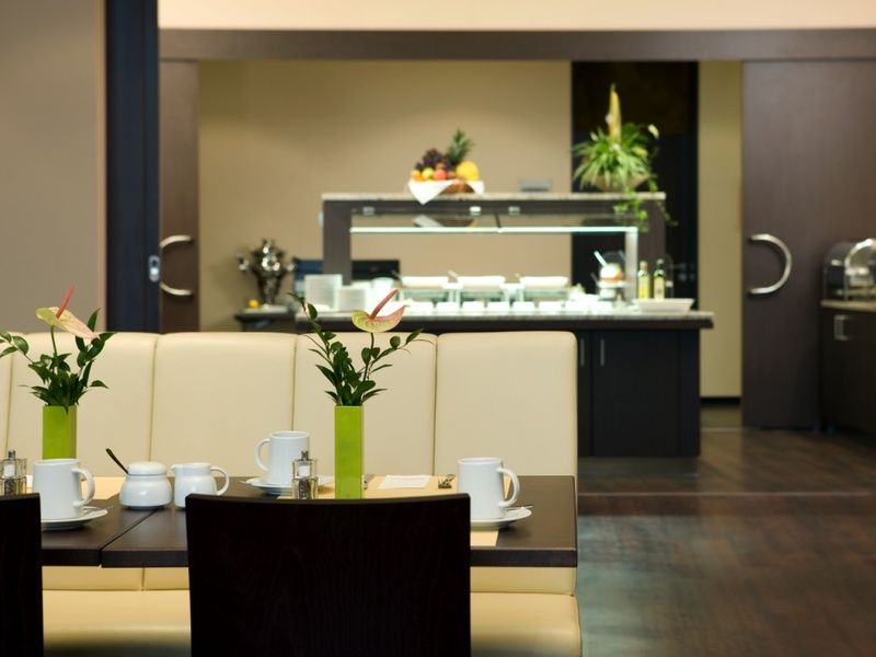 Intercityhotel 4*